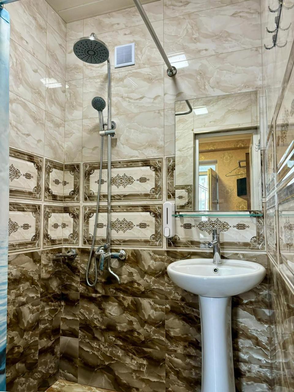 Styopa Hotel Єреван Екстер'єр фото