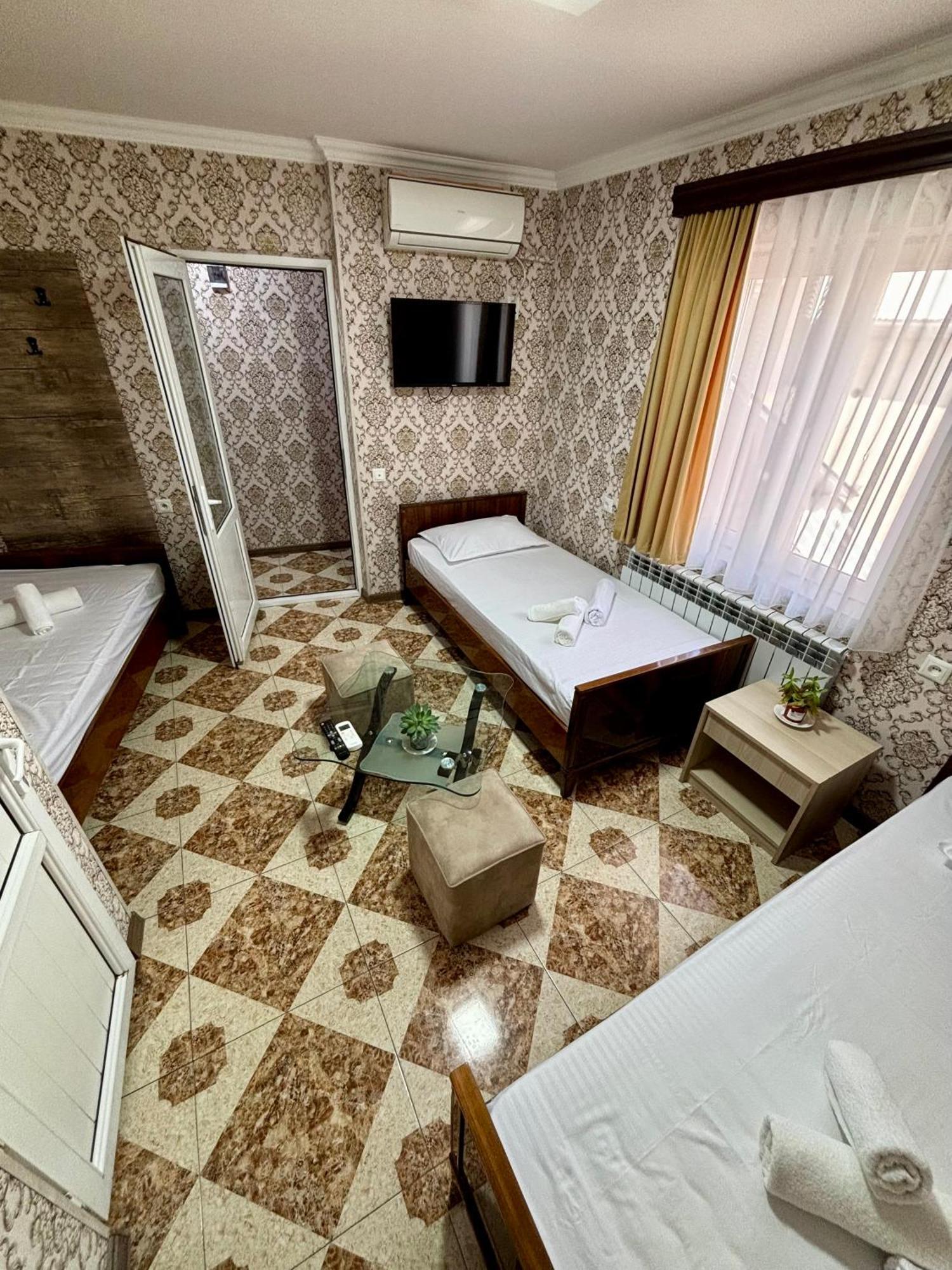 Styopa Hotel Єреван Екстер'єр фото